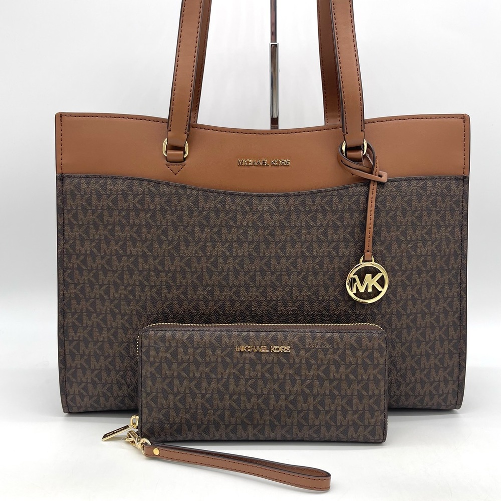 Michael Kors Large MF Pocket Shoulder Tote Bag & Continental Wallet Wris…